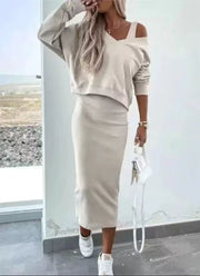 Chic Comfort: Two Piece-Set Knit Dress